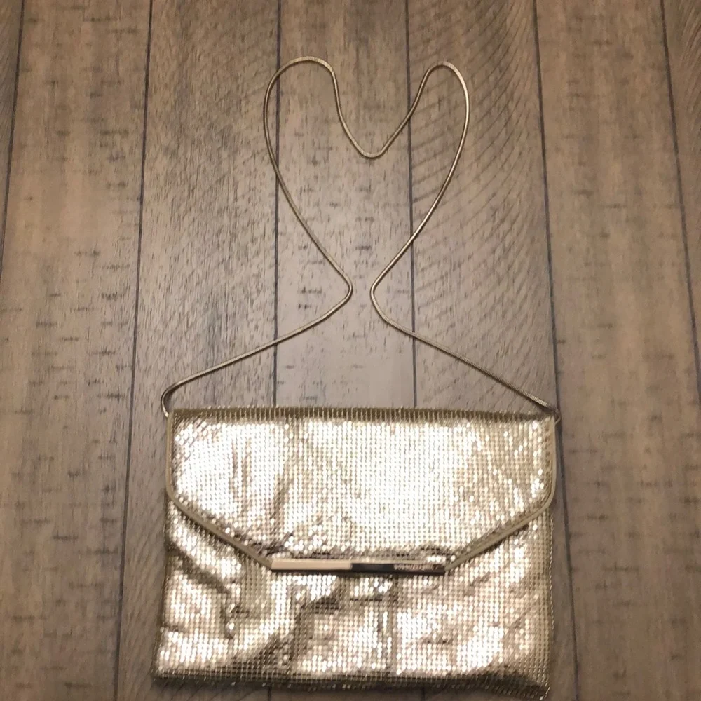BCBGmaxazria Gold SHIMMER SHOULDER BAG/Clutch bag classy party night out